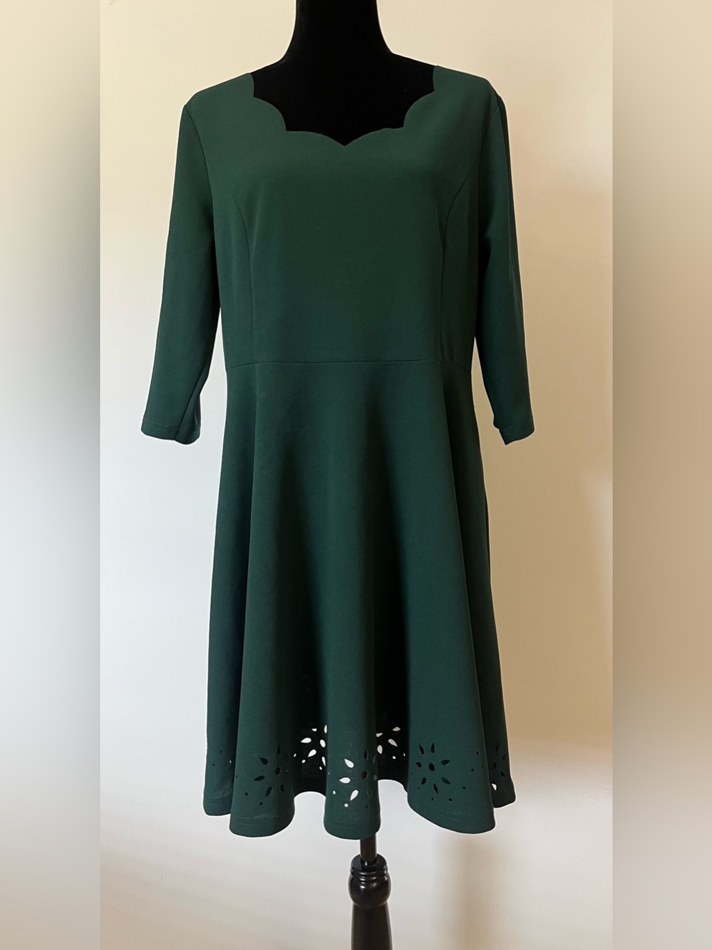 Apperloth A Green Scalloped Neck Midi Dress Size XL